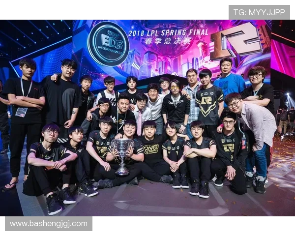 CSGO赛事分析RNG战队灵活性引发的战术争议与讨论 CSGO赛事分析RNG战队灵活性引发的战术争议与讨论