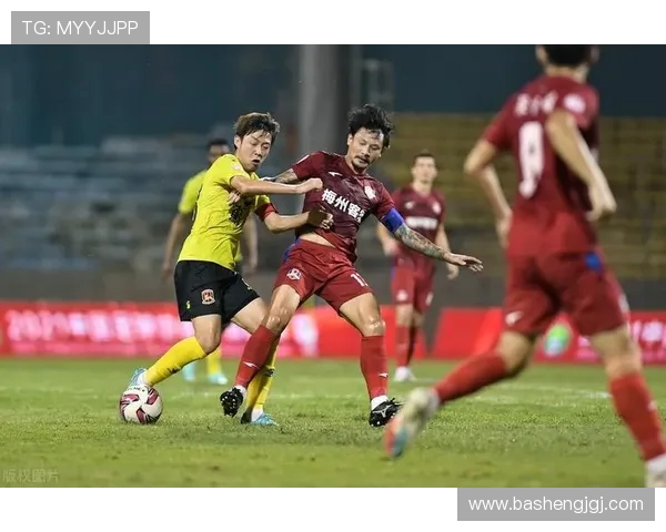 重庆篮球队在钻石联赛中以65分稳居积分榜首位展现强劲实力 重庆篮球队在钻石联赛中以65分稳居积分榜首位展现强劲实力