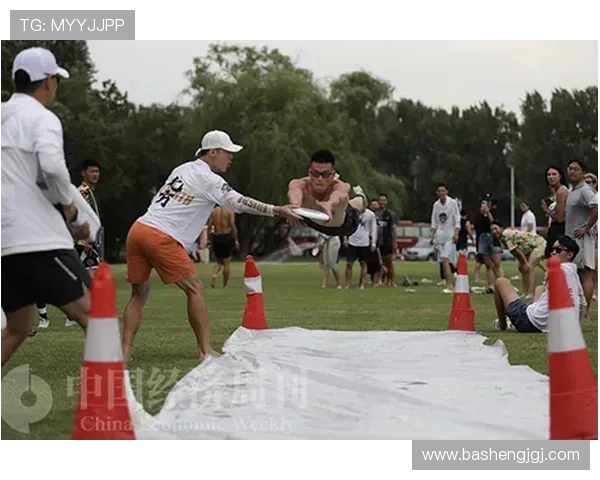 飞盘专题深入解析广州飞盘队的技术特点与战术运用